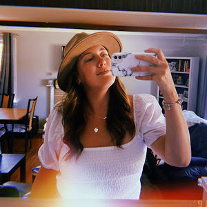 Meet your Posher, Emily